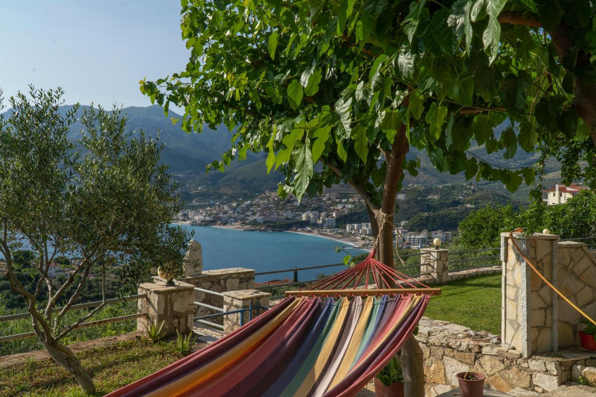 Sunset Serenity Himare Bagian luar foto
